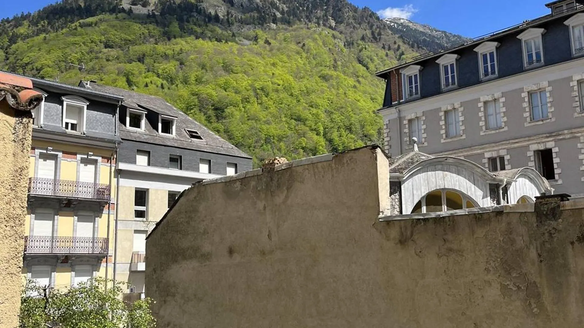 Bel Appartement En Centre, 1 Ch, Pres Telecabines - Fr-1-234-317 Cauterets 0*,  Frankrig